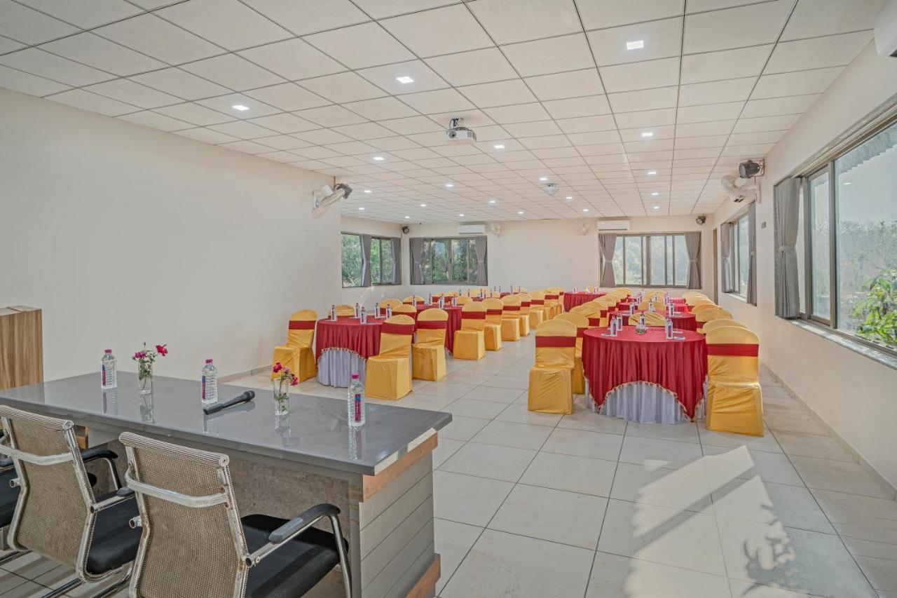 Sterling Gir Hotel Talala Kültér fotó
