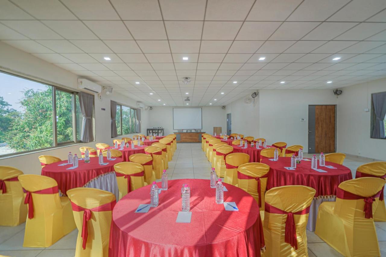 Sterling Gir Hotel Talala Kültér fotó