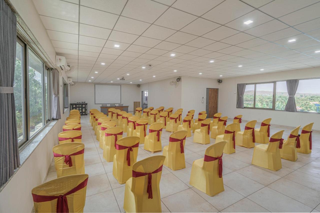 Sterling Gir Hotel Talala Kültér fotó